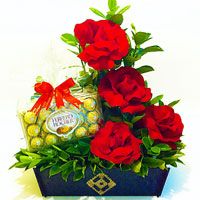 Arranjo de Rosas Colombianas Vermelhas e Chocolate